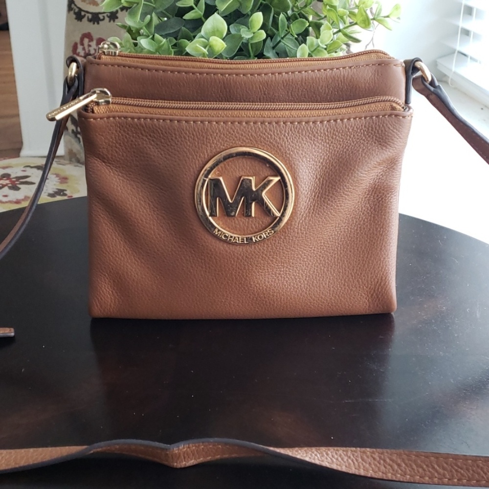 Authentic Michael Kors Crossbody